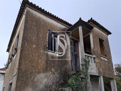 Moradia para Restaurar T4